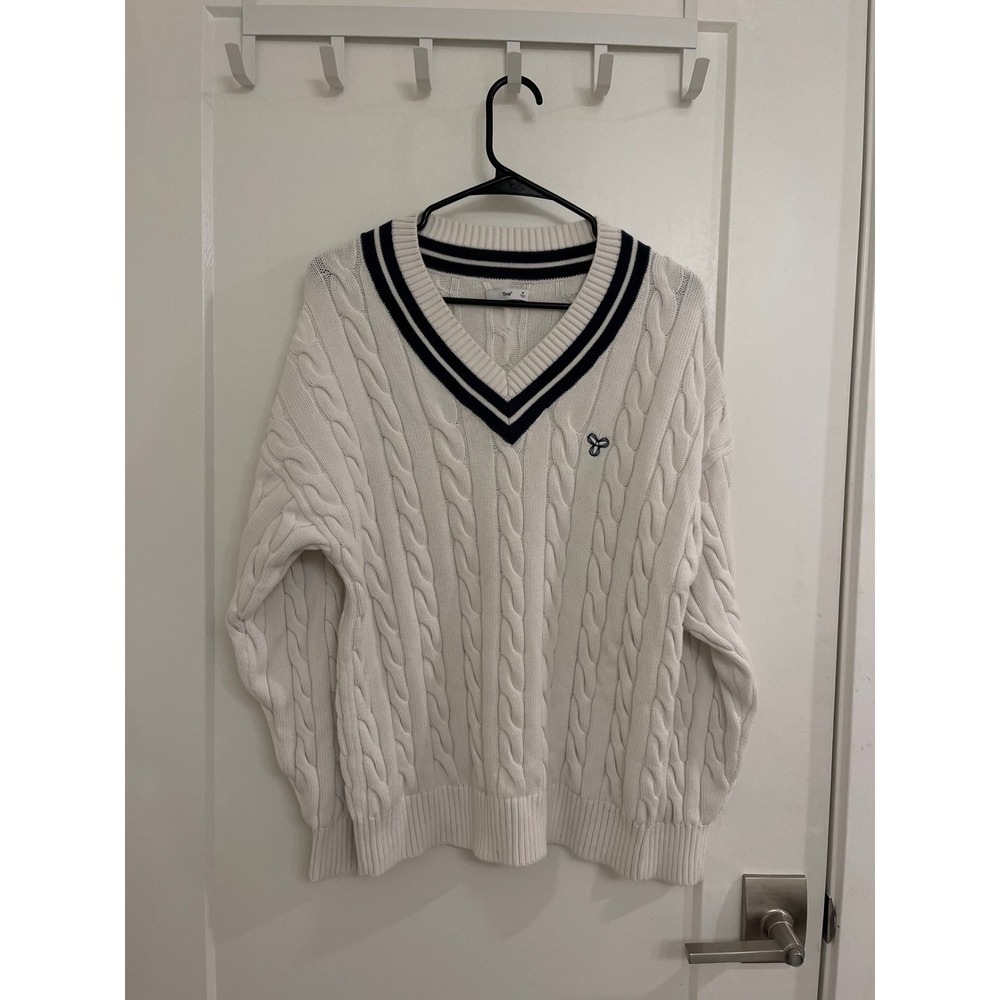 Tna Preppy‎ Aritzia White Preppy Cableknit Sweater Old Money Tennis